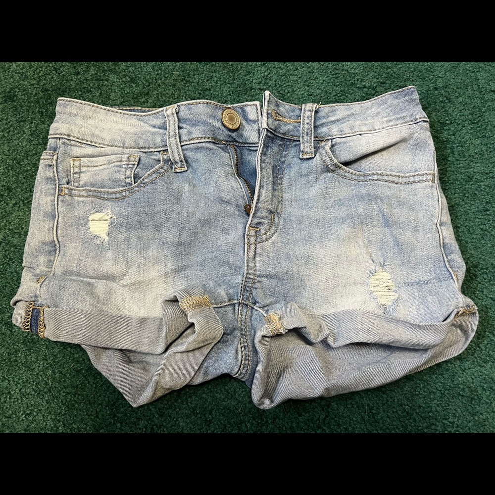 SO size 1 favorite low rise shortie short